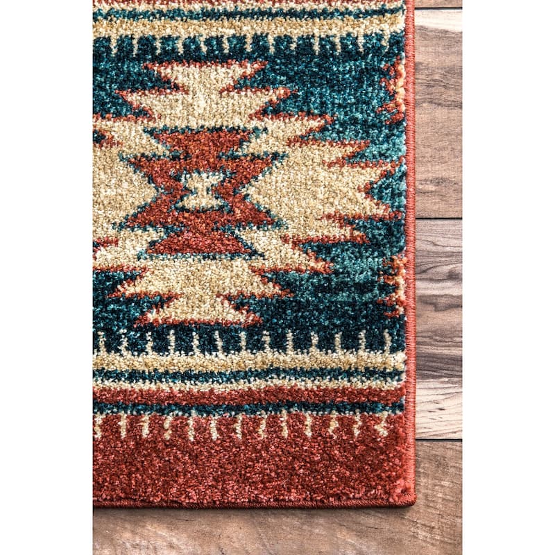 Nuloom Margene Tribal Diamond Area Rug
