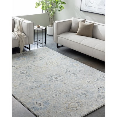 Livabliss Avellino Traditional Medallion Area Rug