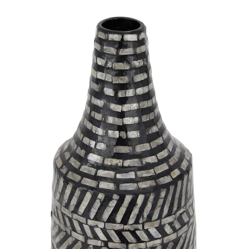 Black Shell Contemporary Vase