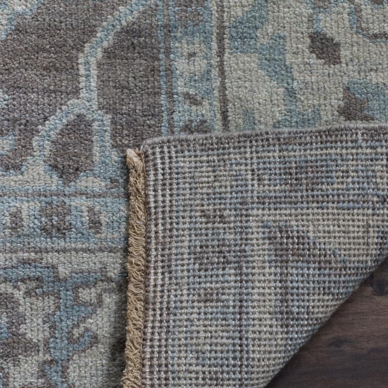 SAFAVIEH Couture Hand-knotted Salomena Oyvor Traditional Oriental Wool Rug