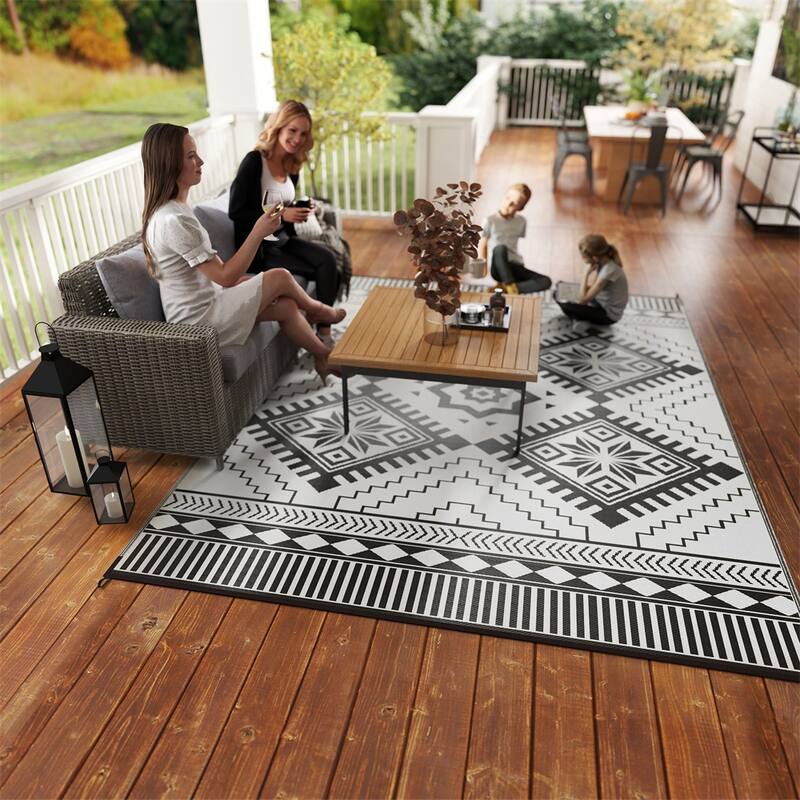 Reversible Outdoor Rug White & Black Toothed Rhombus Pattern, UV-Protected Foldable Polypropylene Mat - 143.7" L x 107.9" W