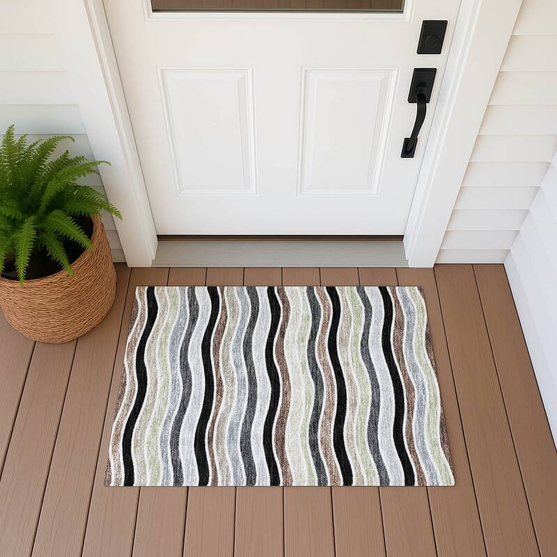 Machine Washable Indoor/ Outdoor Contemporary Stripe Chantille Rug - Black - 1'8" x 2'6"