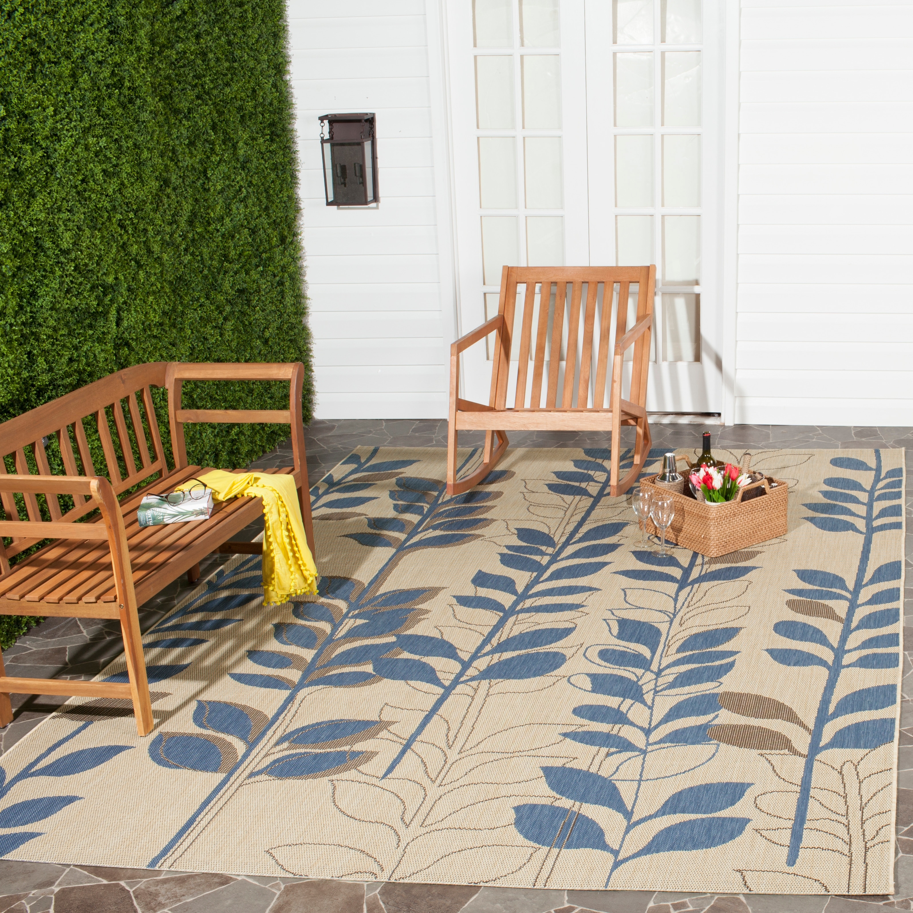 SAFAVIEH Courtyard Ernestina Indoor/ Outdoor Waterproof Rug