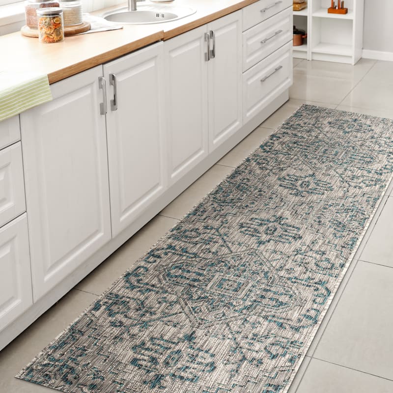 JONATHAN Y Charleston Medallion Indoor/Outdoor Area Rug - 2 X 8 - Teal/Gray