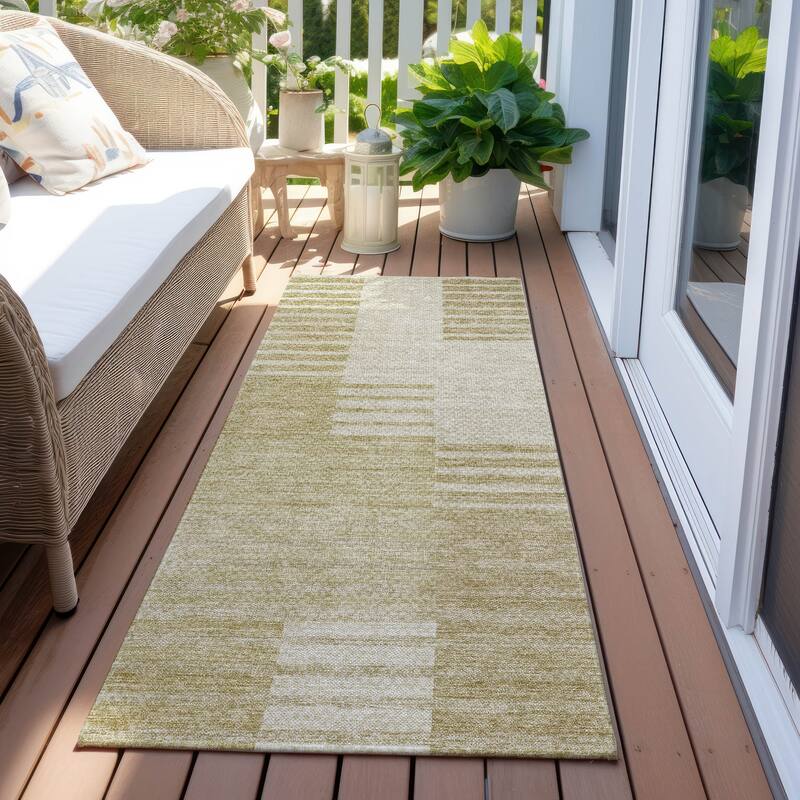 Machine Washable Indoor/ Outdoor Chantille Geometric Contemporary Rug