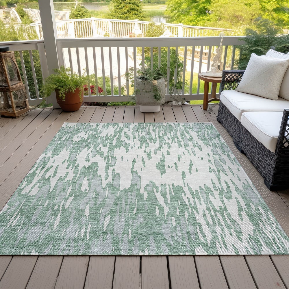 Machine Washable Indoor/ Outdoor Abstract Chantille Rug
