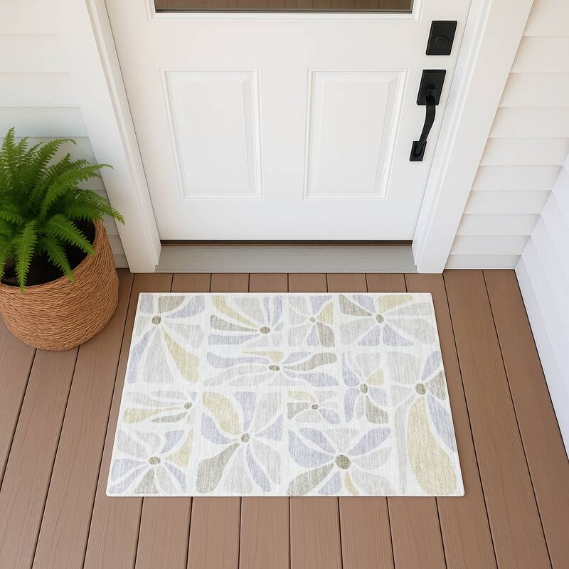Machine Washable Indoor/ Outdoor Modern Gilcrest Chantille Rug - Ivory - 1'8" x 2'6"