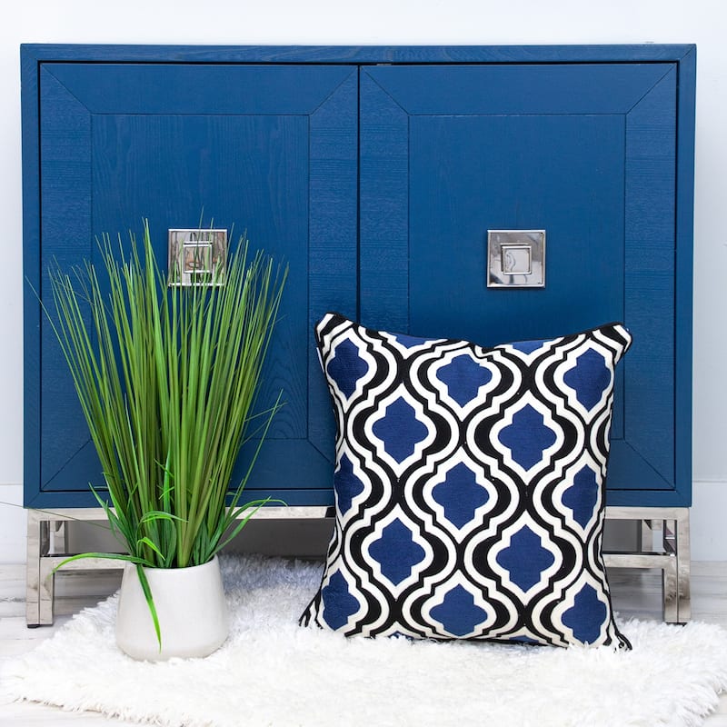 HomeRoots 18" X 18" Blue And White 100% Cotton Geometric Zippered Pillow