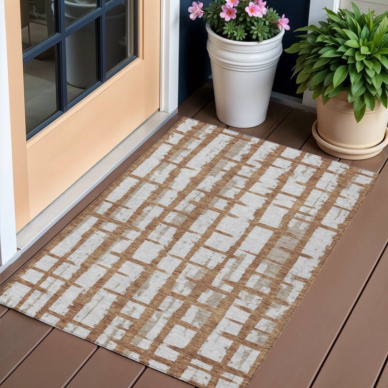 HomeRoots Striped Transitional Rectangle Outdoor Rug - 3' x 5'
