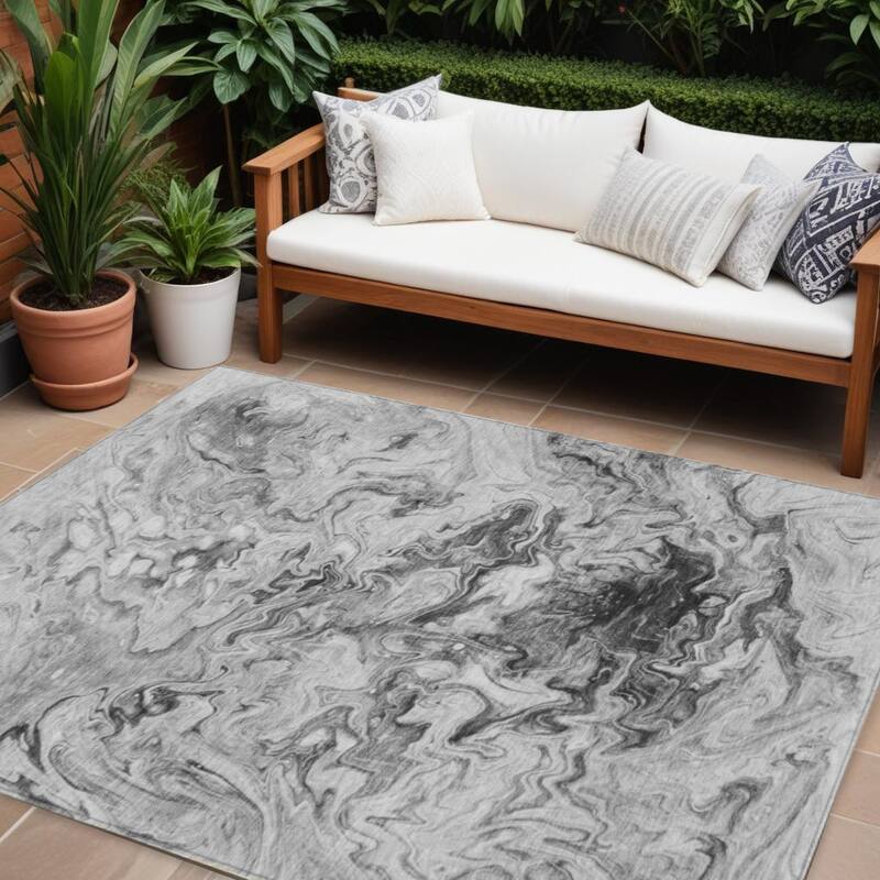 HomeRoots Abstract Transitional Rectangle Outdoor Rug - 9' X 12'