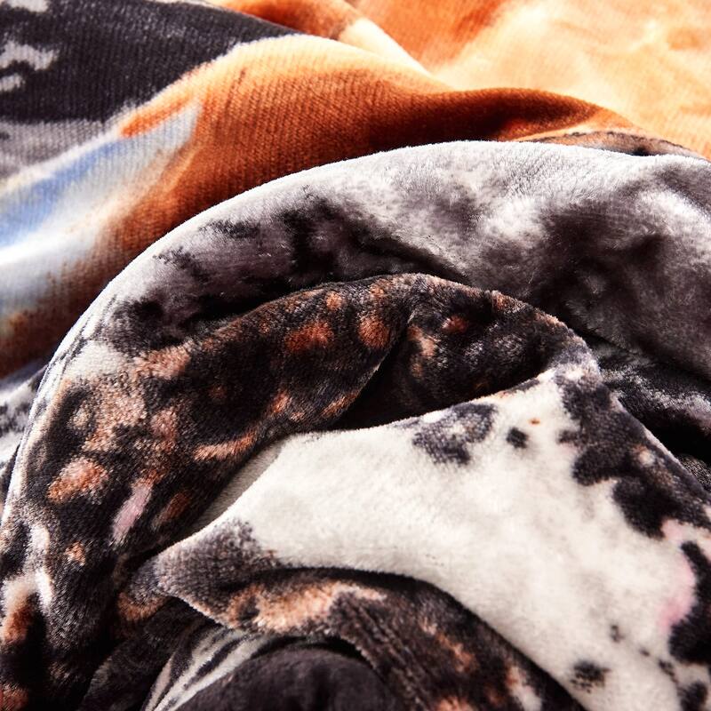 Gorgeous Ultra-Soft Micromink Sherpa Comforter Bed Set