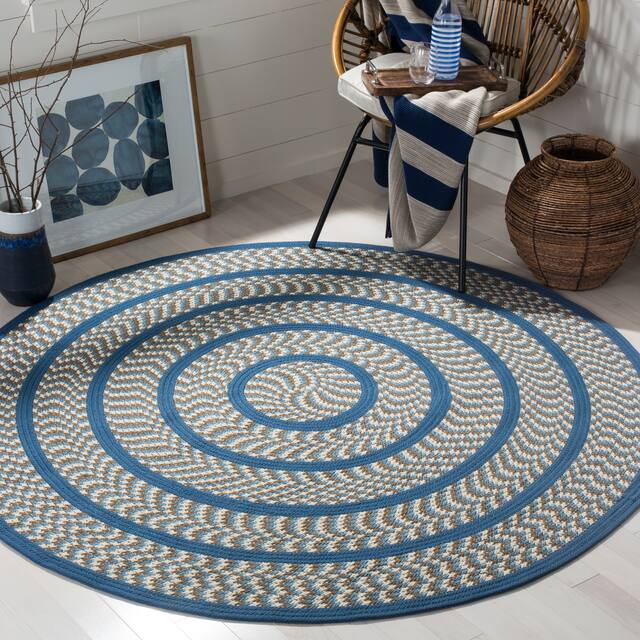 SAFAVIEH Handmade Braided Levina Country Rug - 6' x 6' Round - Ivory/Blue