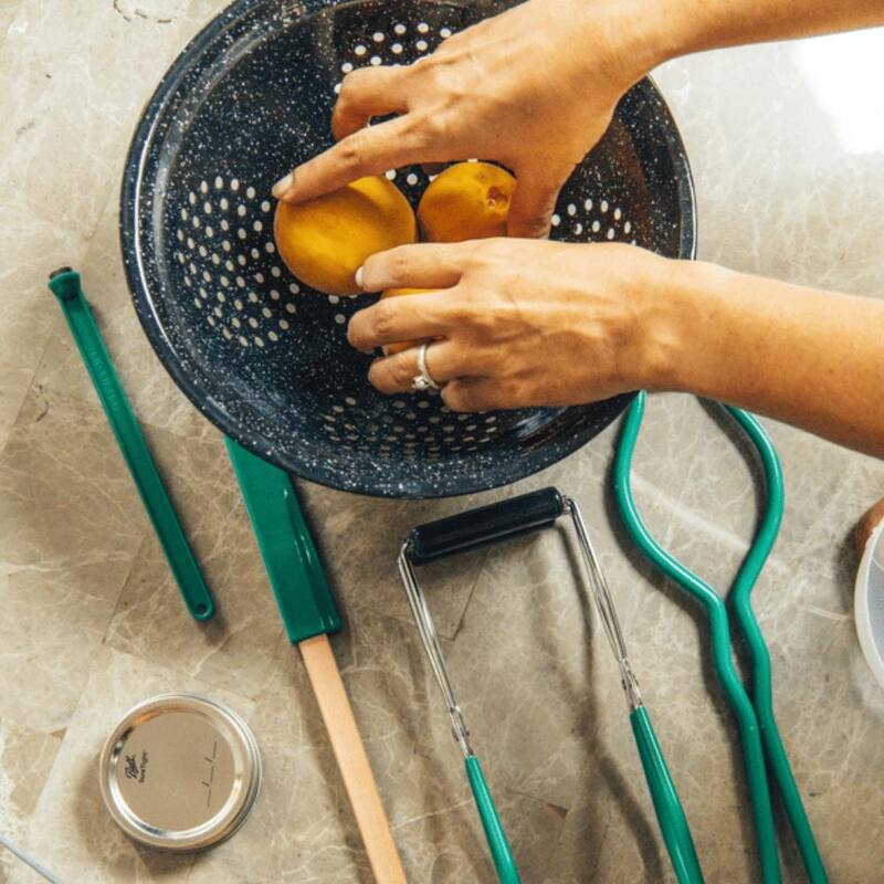 Granite Ware Colander - 8.6" D x 3.9" H