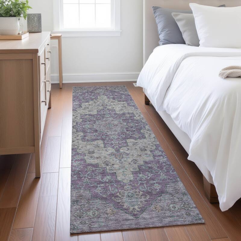 Machine Washable Indoor/ Outdoor Traditional Karachy Chantille Rug