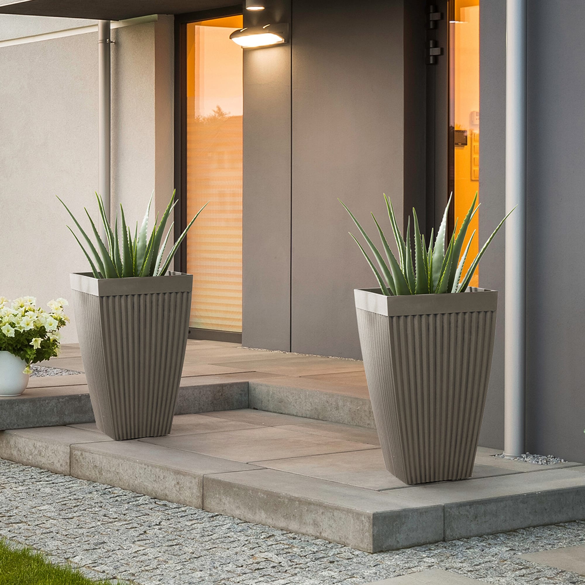 Clearance outdoor best sale decor