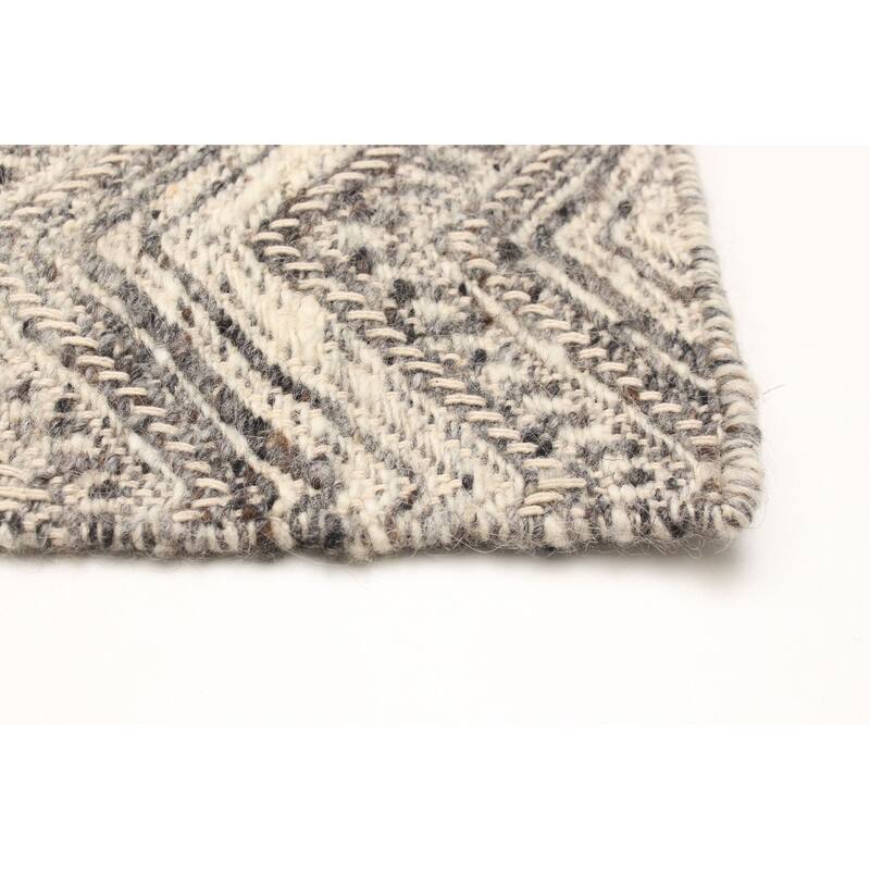 ECARPETGALLERY Hand Tufted Timeless Khaki Wool Rug - 5'3 x 7'11