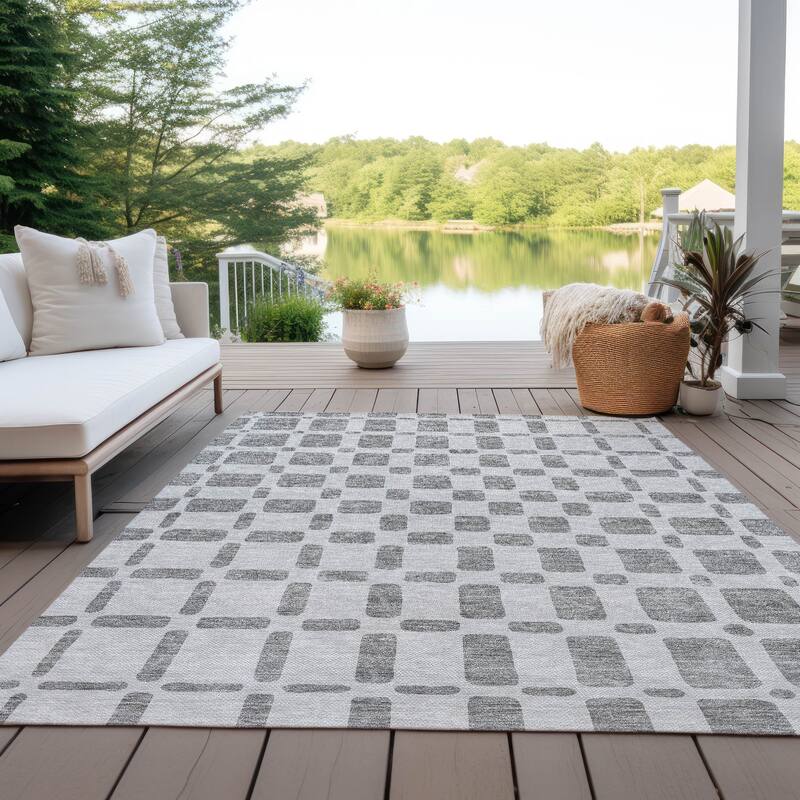 Machine Washable Indoor/ Outdoor Chantille Contemporary Geo Rug - Gray - 8' x 10'