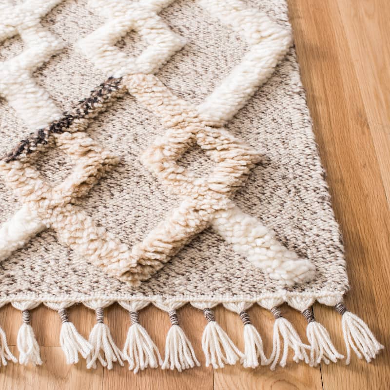 SAFAVIEH Hand-Knotted Casablanca Shag Evelinde Tribal Wool Rug