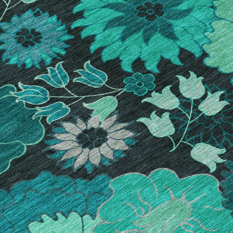 Machine Washable Indoor/ Outdoor Modern Floral Chantille Rug