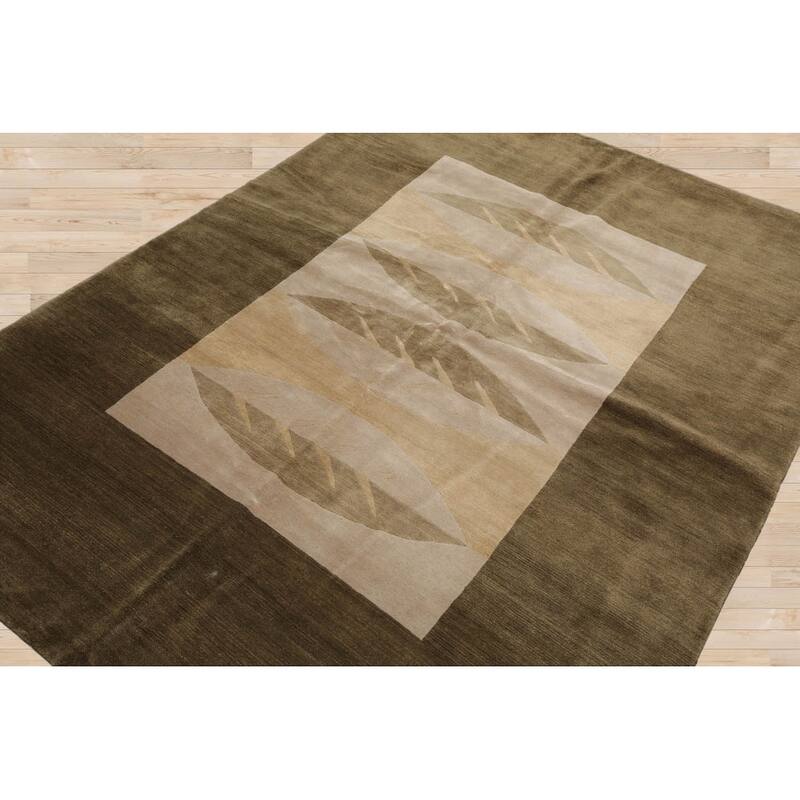 Hand Knotted Michaelian & Kohlberg Beige,Moss Tibetan Wool Area Rug - 5' 4'' x 7'