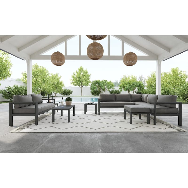 Homestyles Grayton 5-Seat Outdoor Sectional - 87" x 32" x 87"