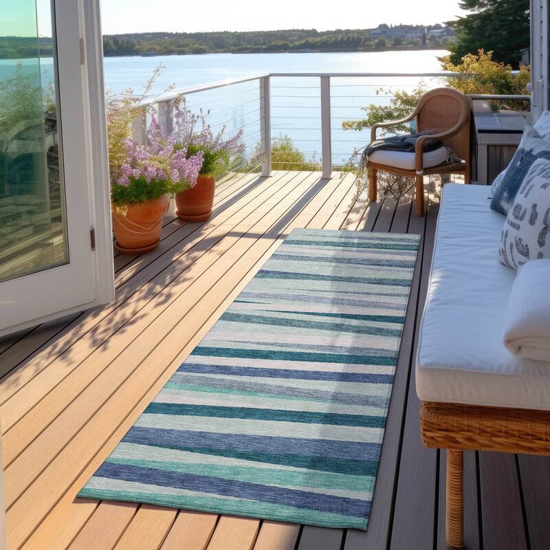 Machine Washable Indoor/ Outdoor Modern Stripes Chantille Rug