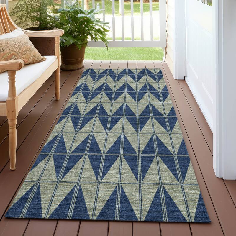 Machine Washable Indoor/ Outdoor Modern Zeke Chantille Rug - Navy - 2'3" x 7'6"