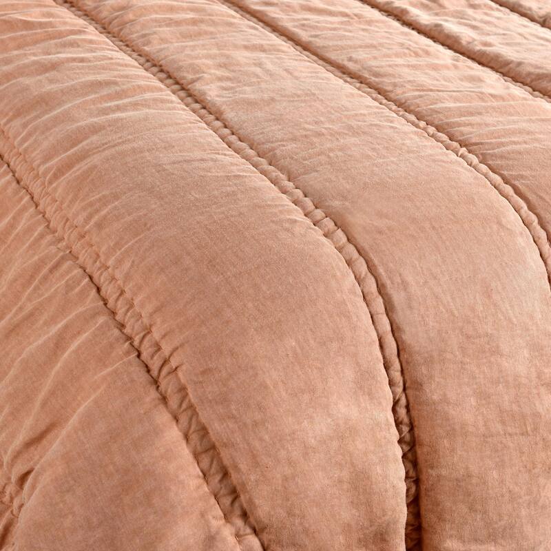 Villa by Classic Home Rowen 3-Piece Sustainable Fabric Quilt Set