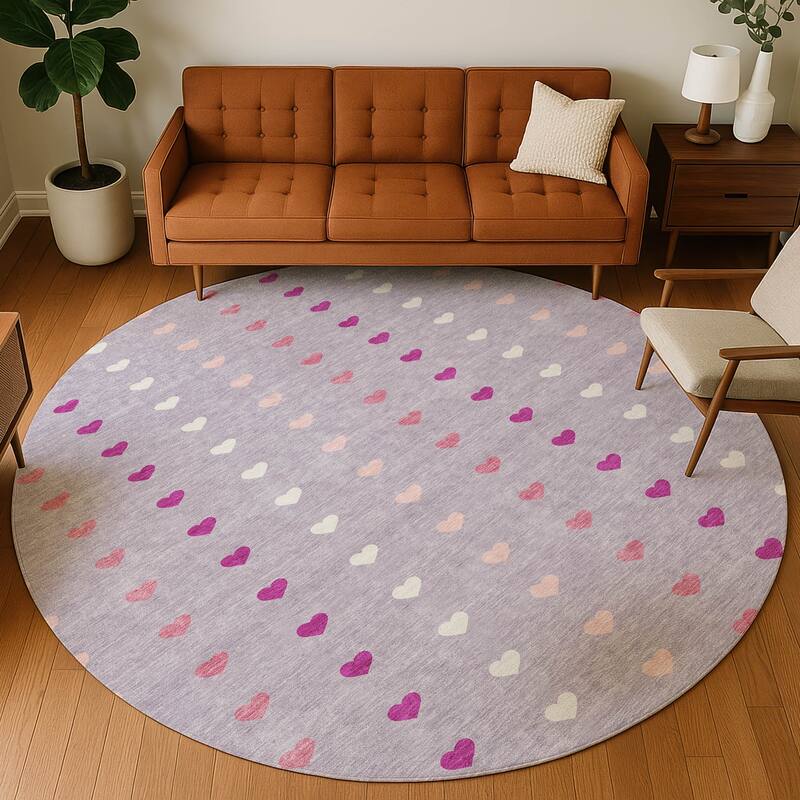 Machine Washable Indoor/ Outdoor Modern Hearts Chantille Rug