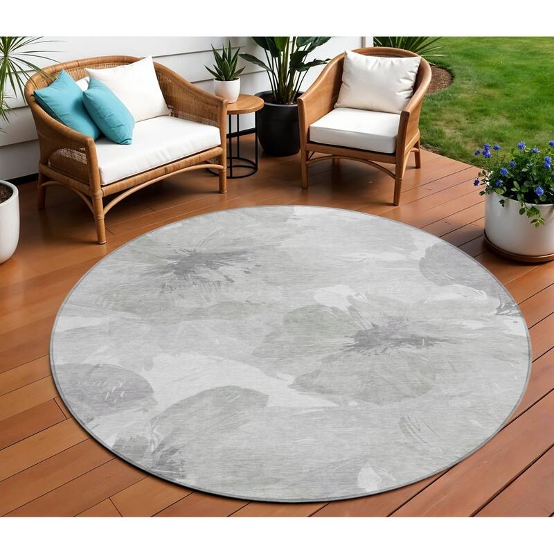 HomeRoots Floral Transitional Rectangle Outdoor Rug - 8' Round
