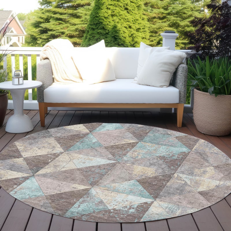 Machine Washable Indoor/ Outdoor Contemporary Diamonds Chantille Rug