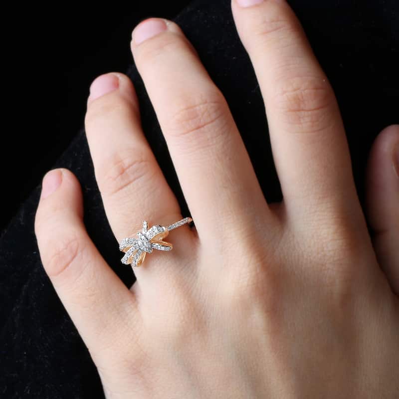 1/6ct TDW Diamond Knot Bow Fashion Ring in 10K Gold for Women