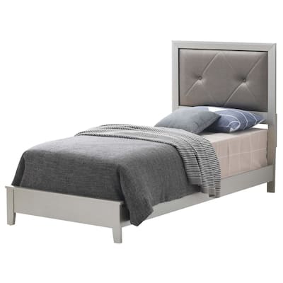 Silver Champagne Full Bed with Transitional Design, Durable Frame and Elegant Finish for Stylish Bedroom Décor
