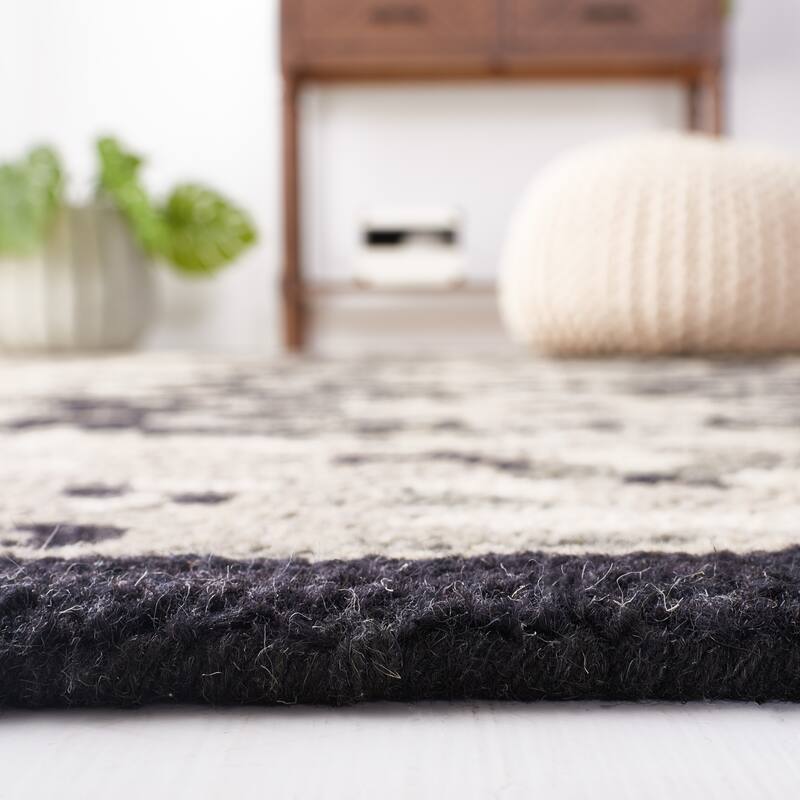 SAFAVIEH Handmade Aspen Sanije Boho Wool Rug