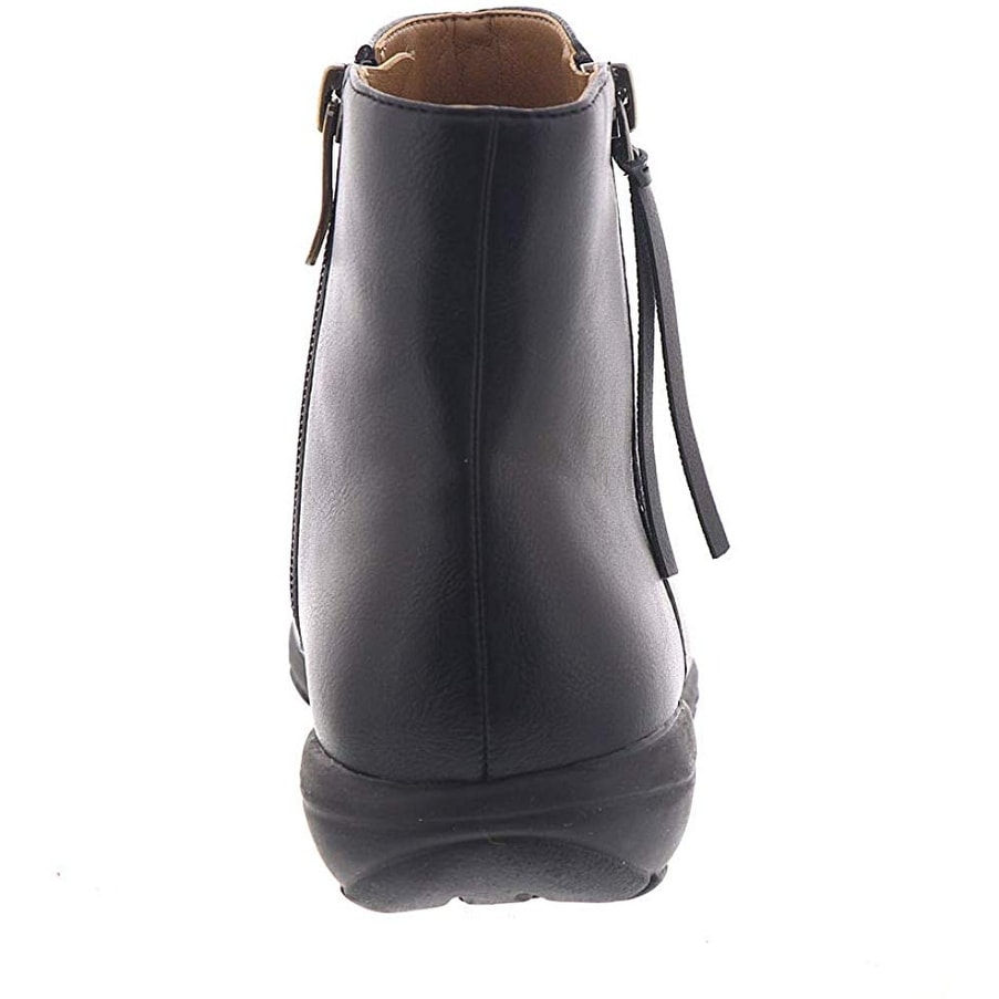 easy spirit chelsea boot
