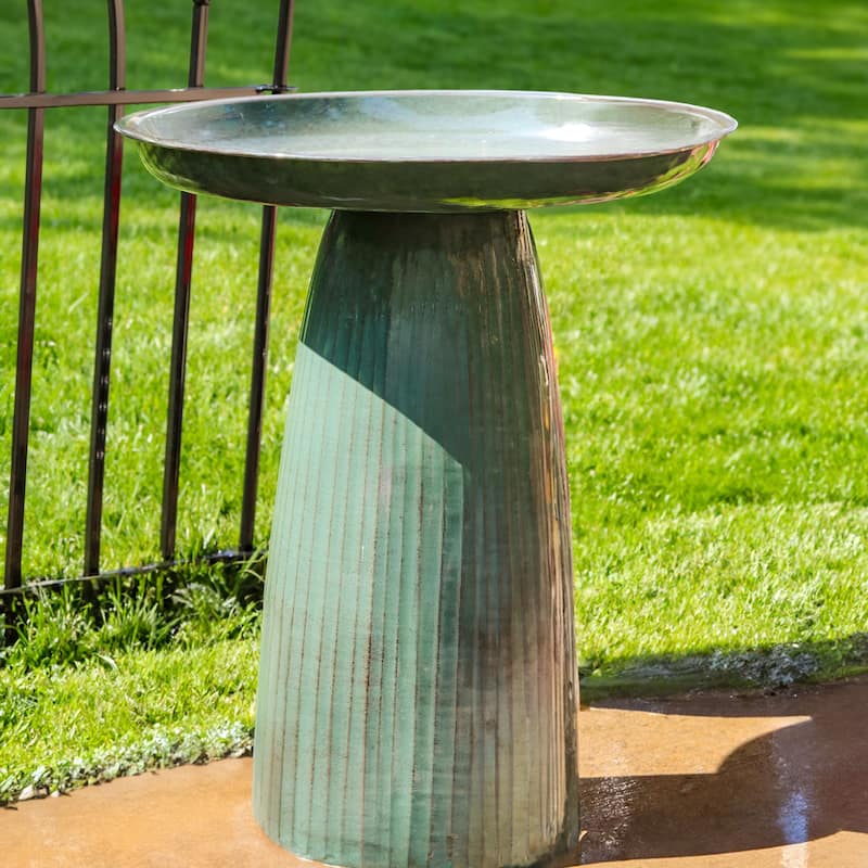Gleeful Garden Metal Outdoor Bird Bath - Green