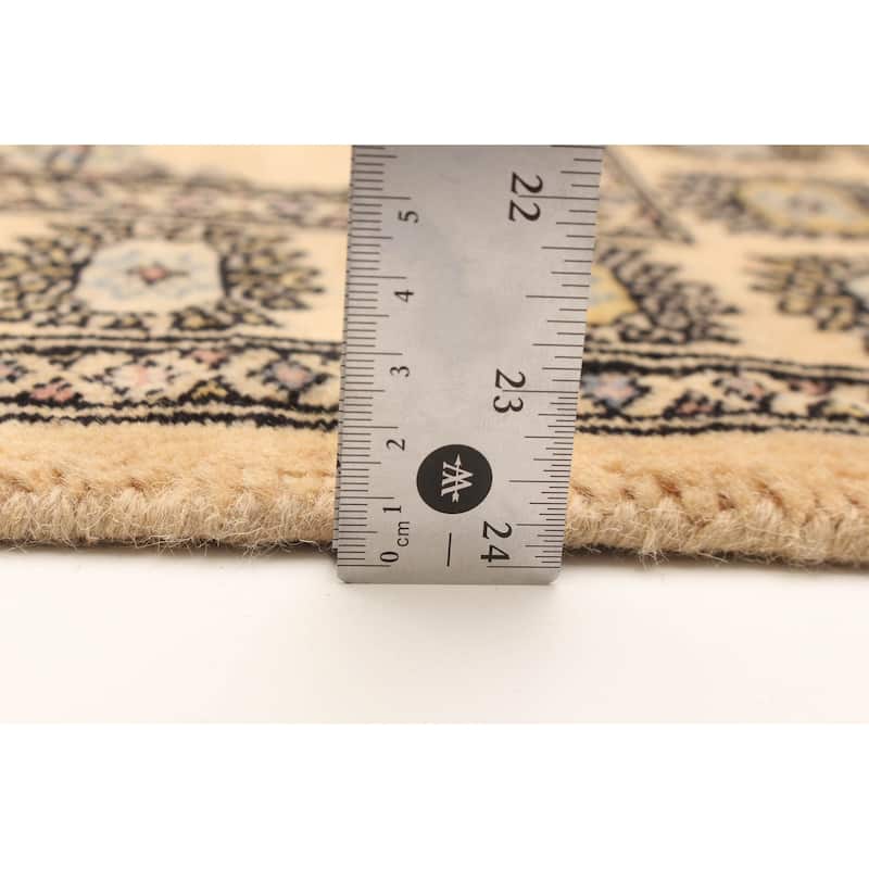 ECARPETGALLERY Hand-knotted Peshawar Bokhara Beige Wool Rug - 3'2 x 4'11