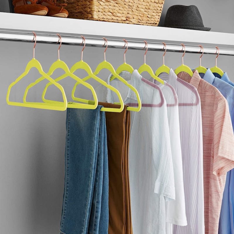 VECELO Mackaylee Velvet Hangers, Non Slip Standard Clothes Hanger Set, Heavy Duty Ivory Hangers(30/50/60/100 Pack)