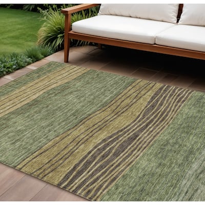 HomeRoots Striped Transitional Rectangle Outdoor Rug