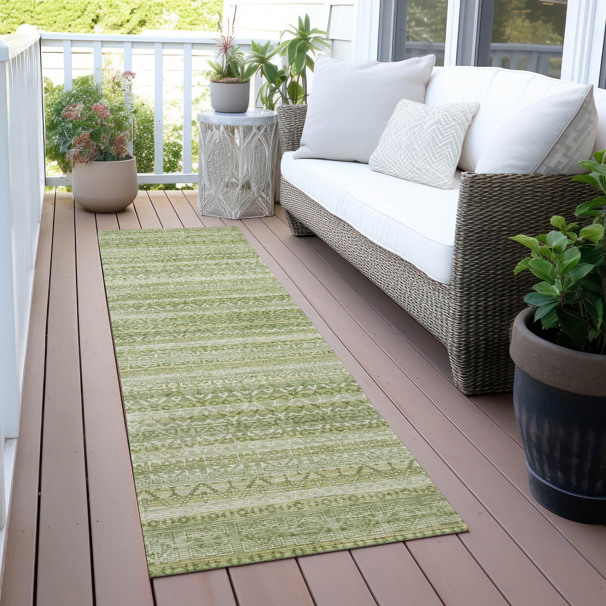 Machine Washable Indoor/Outdoor Tribal Global Chantille Rug