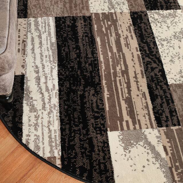 Miranda Haus Geometric Modern Patchwork Polypropylene Indoor Area Rug
