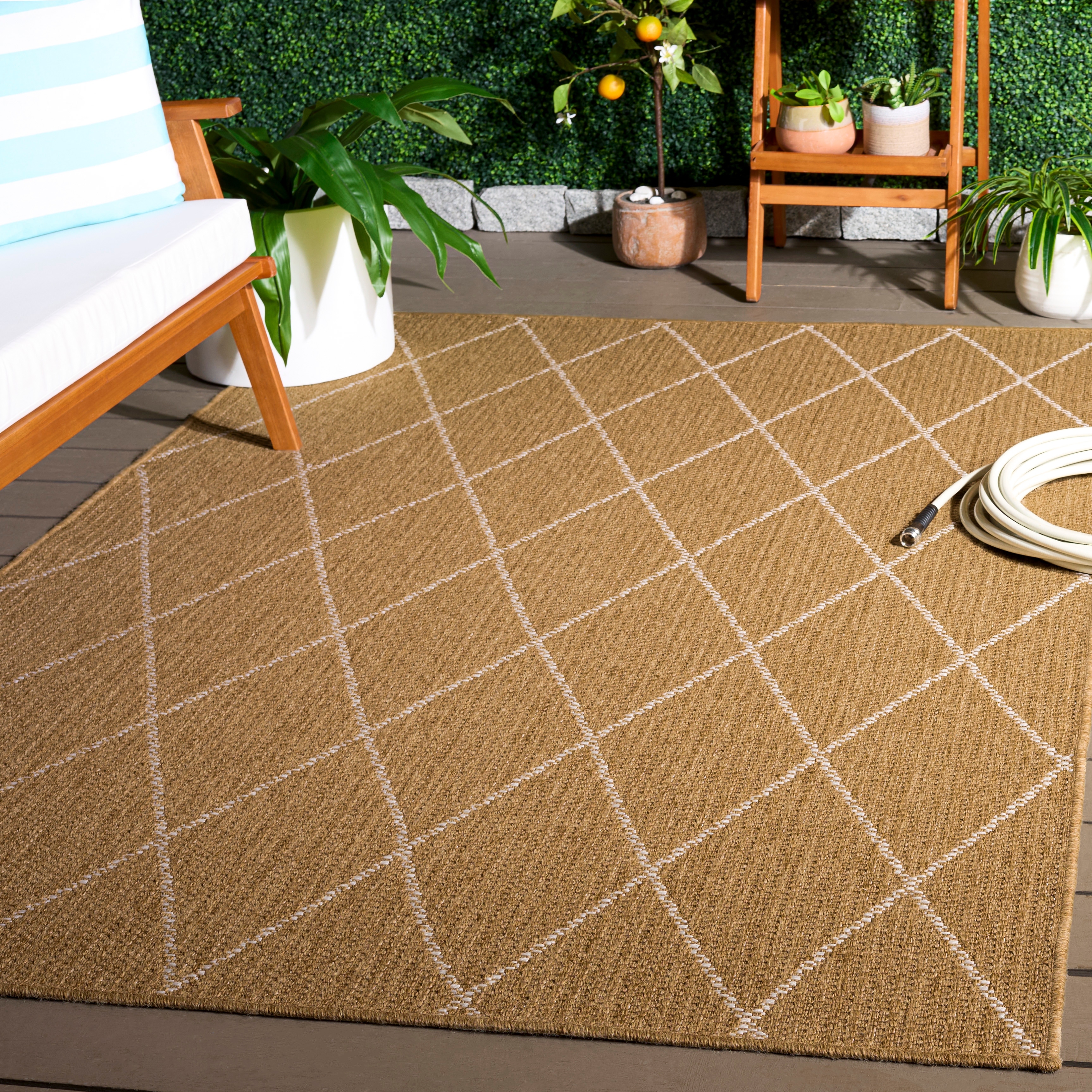 SAFAVIEH Sisal Performance Lottelore Washable Indoor/Outdoor Rug - Weather Resistant & Easy Cleaning