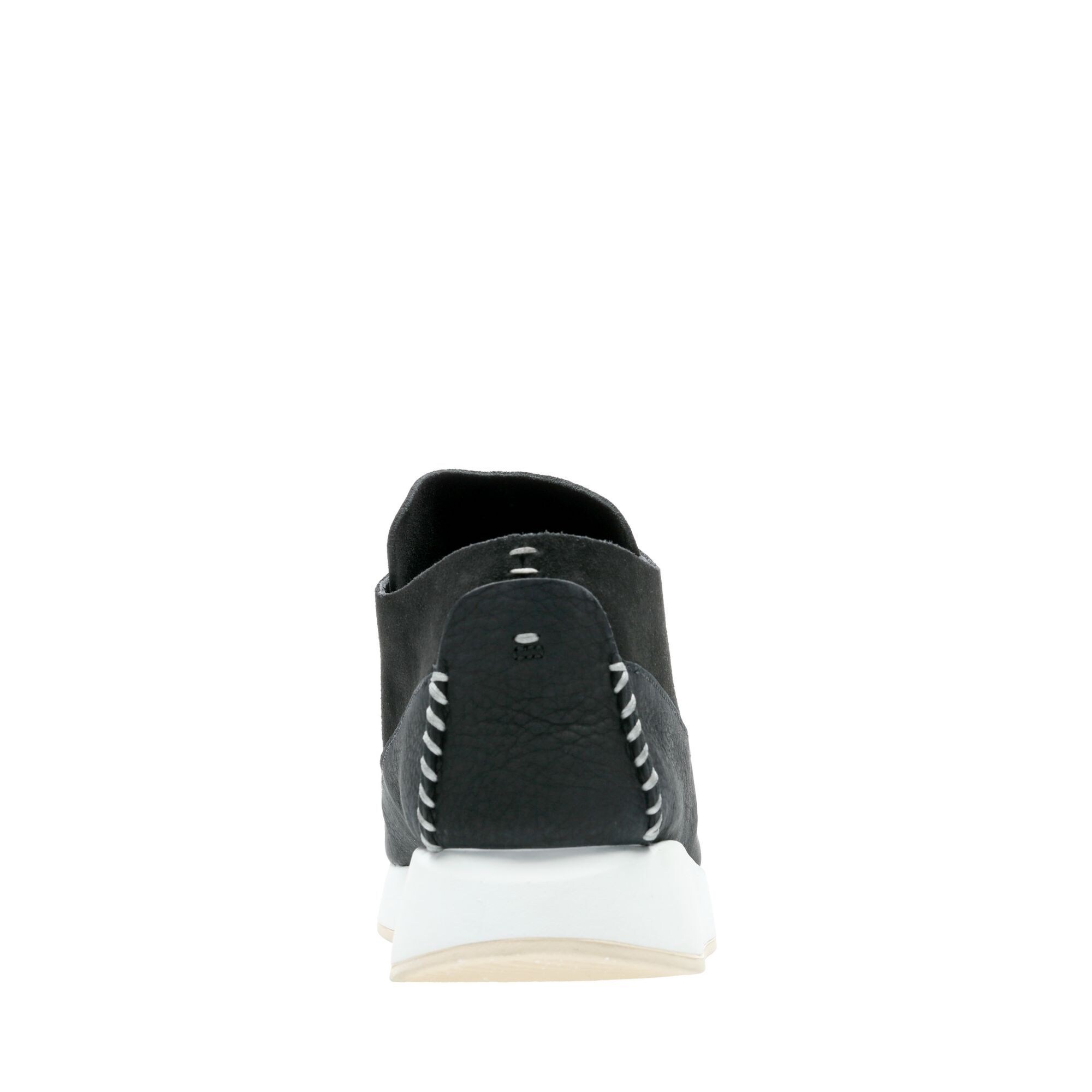 clarks kiowa black