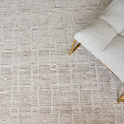 EXQUISITE RUGS Castelli Hand-loomed Bamboo Silk/Wool Light Beige Area Rug.