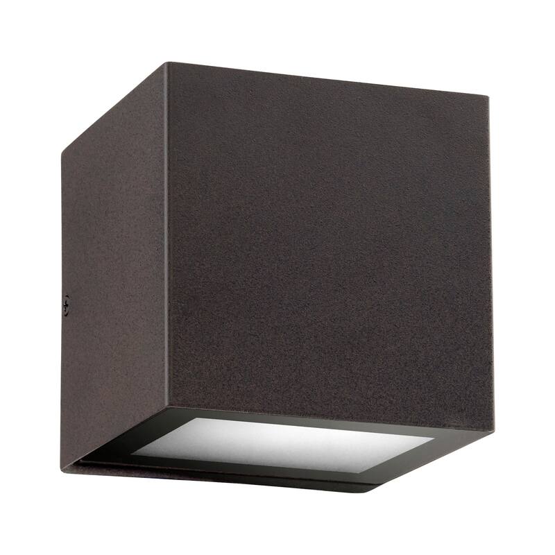 Quorum International Ion 5" Tall LED Outdoor Wall Sconce - 1140 Lumens - Oiled Bronze