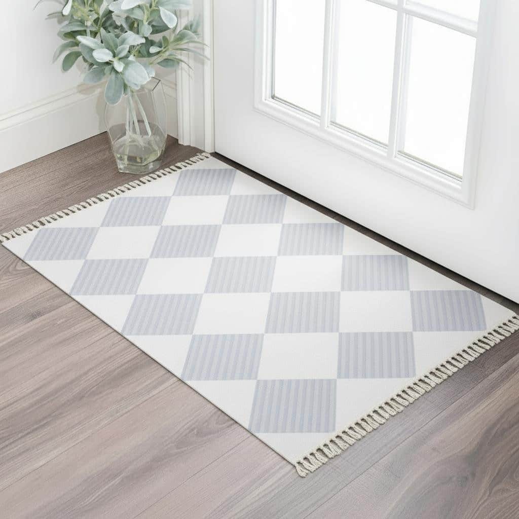 HomeRoots Geometric Modern, Contemporary Rectangle Area Rug - 3' X 5'