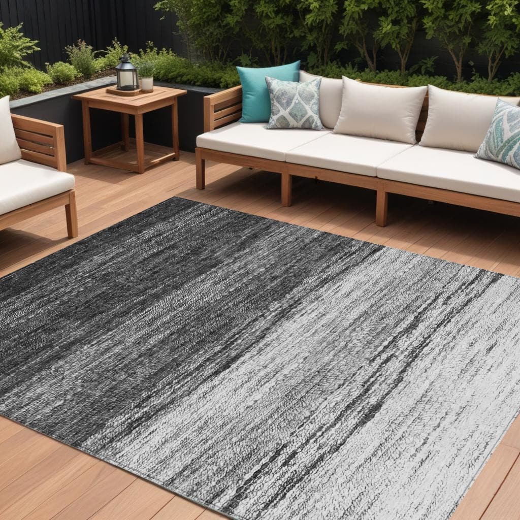 HomeRoots Ombre Transitional Rectangle Outdoor Rug