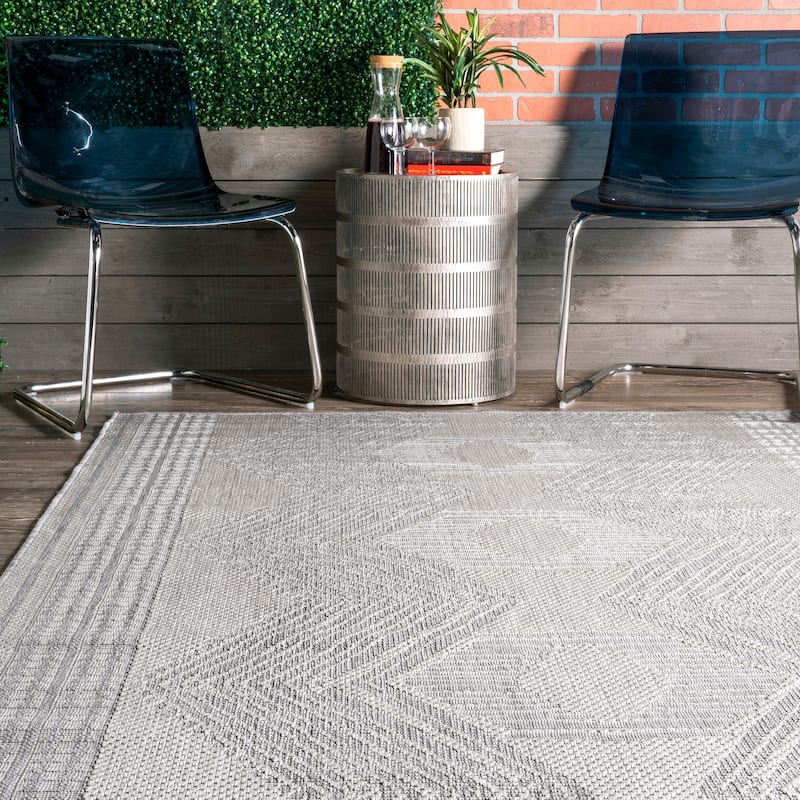 Nuloom Charlotte Contemporary Indoor/Outdoor Area Rug