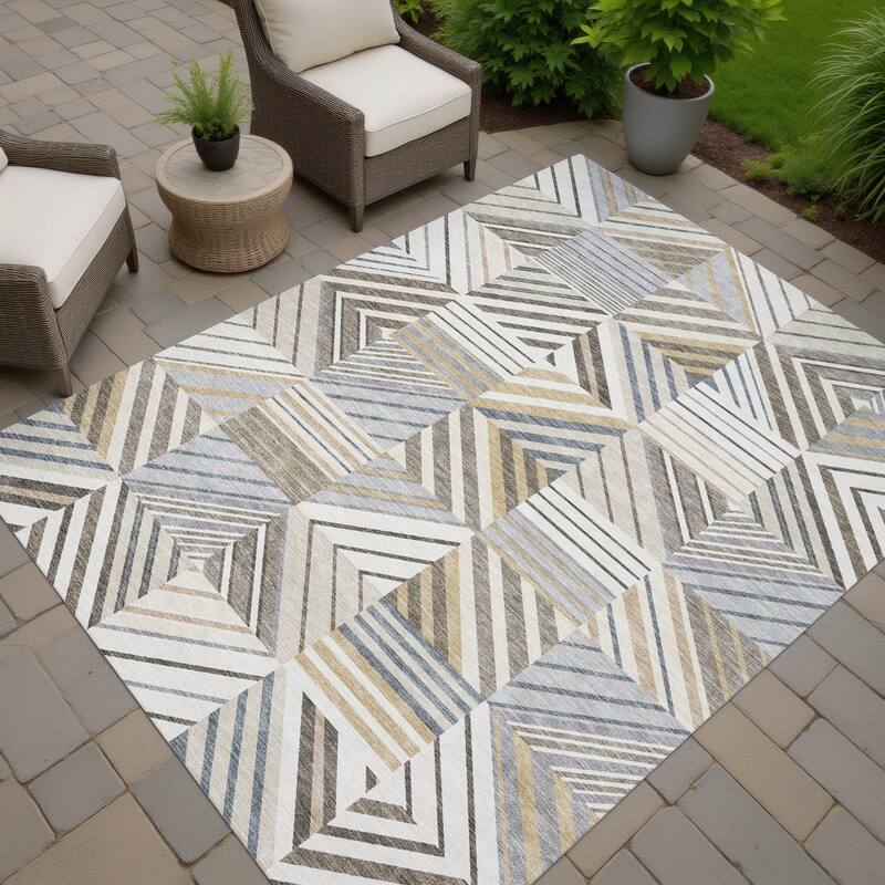 Machine Washable Indoor/ Outdoor Geo Mosaic Chantille Rug