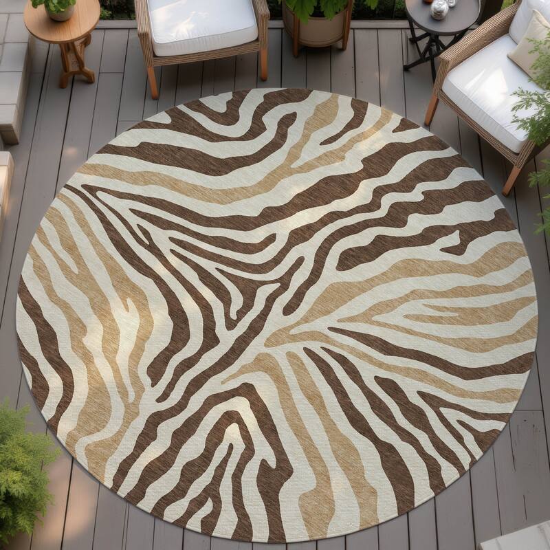 Machine Washable Indoor/ Outdoor Modern Prints Chantille Rug - Fudge - 8' x 8'